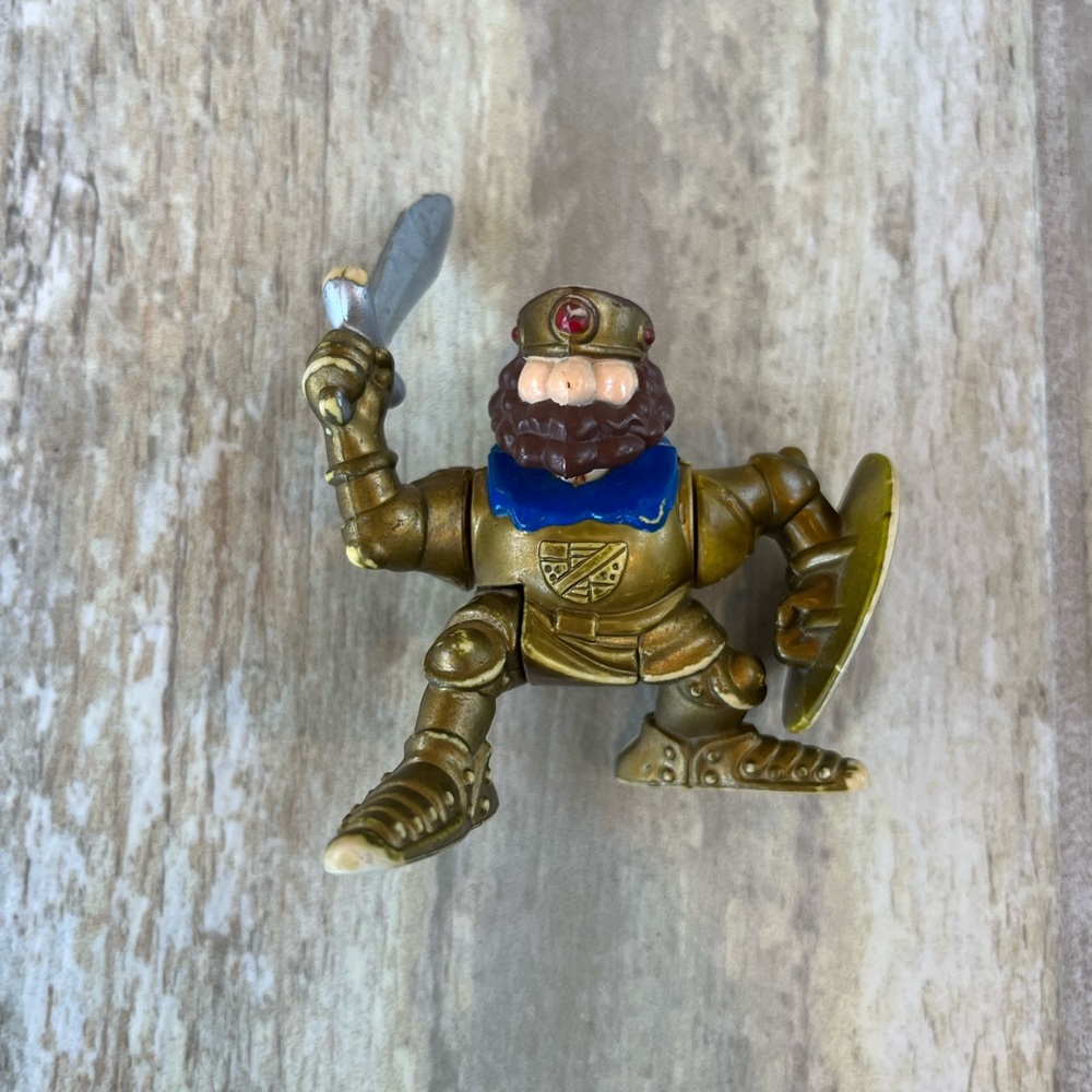 ☀️2/10$☀️ Gold Knight Action Figure 1994 Fisher Price